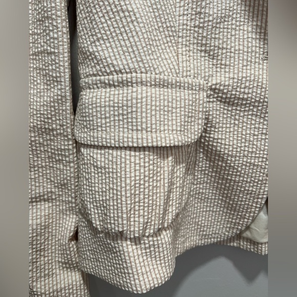 Banana Republic Tan Seersucker One-Button Blazer Size 8 - Picture 5 of 11